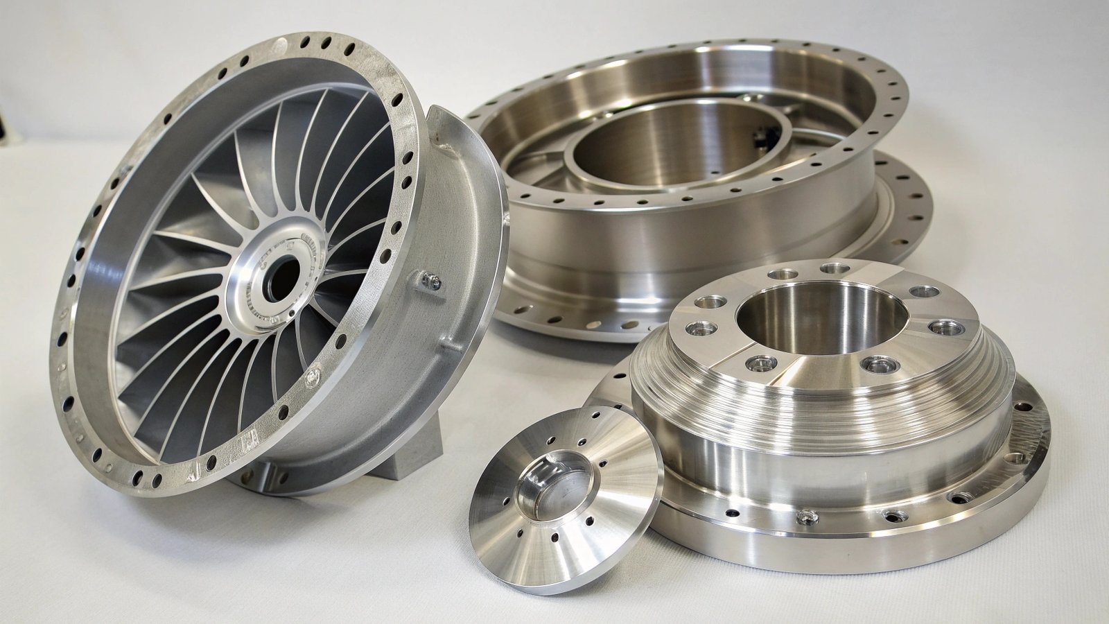 An aircraft wing section showing various components, some made from high-strength 7075 and others from versatile 6061.